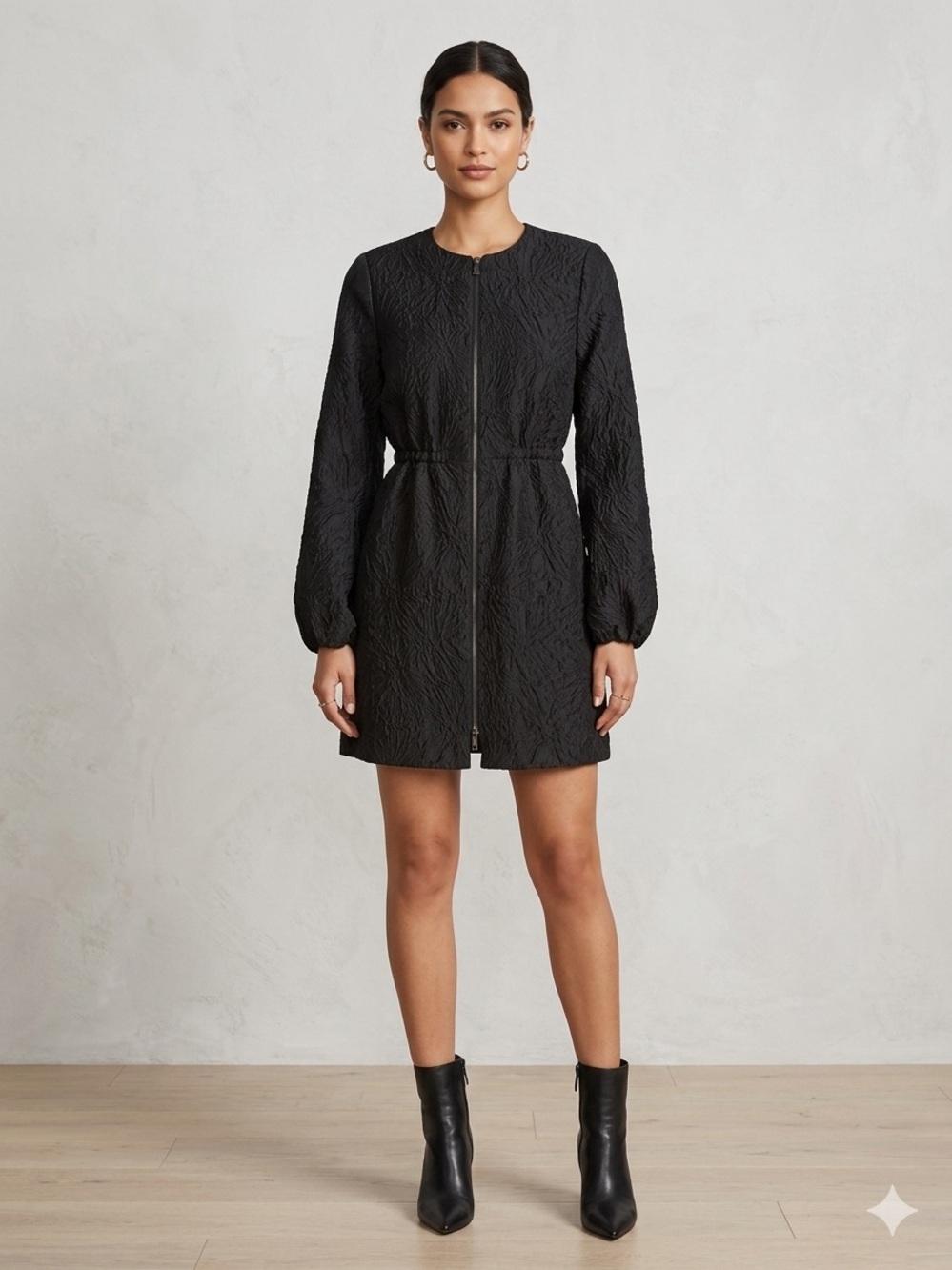 BCBGMaxAzria Black Textured Long-Sleeve Zip Dress